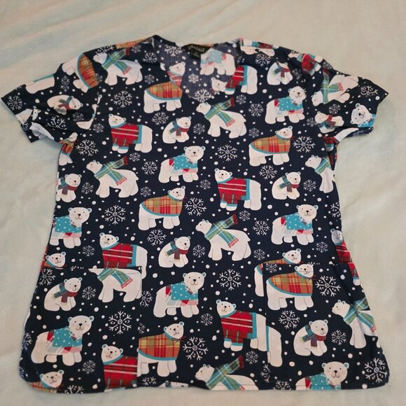Zoe &‎ Chloe Polar Bear Snowflake Christmas Scrub Top Medium 100% Cotton - Picture 1 of 12